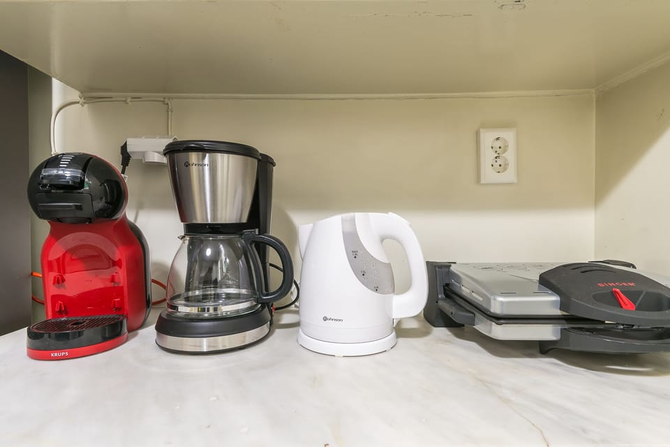 Apartment (Victoria Queens Paradise near Metro) | Private kitchen | Cookware/dishes/utensils