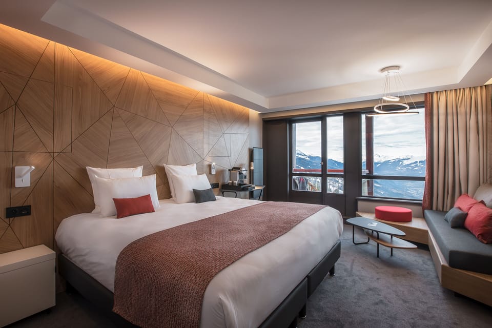 Premium bedding, Select Comfort beds, in-room safe, desk