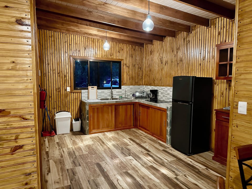 Superior Studio, Mountain View, Mountainside | Free WiFi, bed sheets, wheelchair access