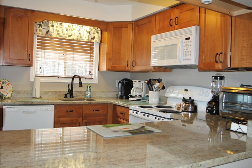 KITCHEN VIEW
