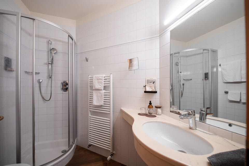 Superior Double Room | Hypo-allergenic bedding, minibar, in-room safe, individually decorated