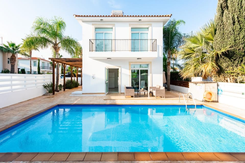 Villa Palm Breeze by Ezoria Villas (7952)
