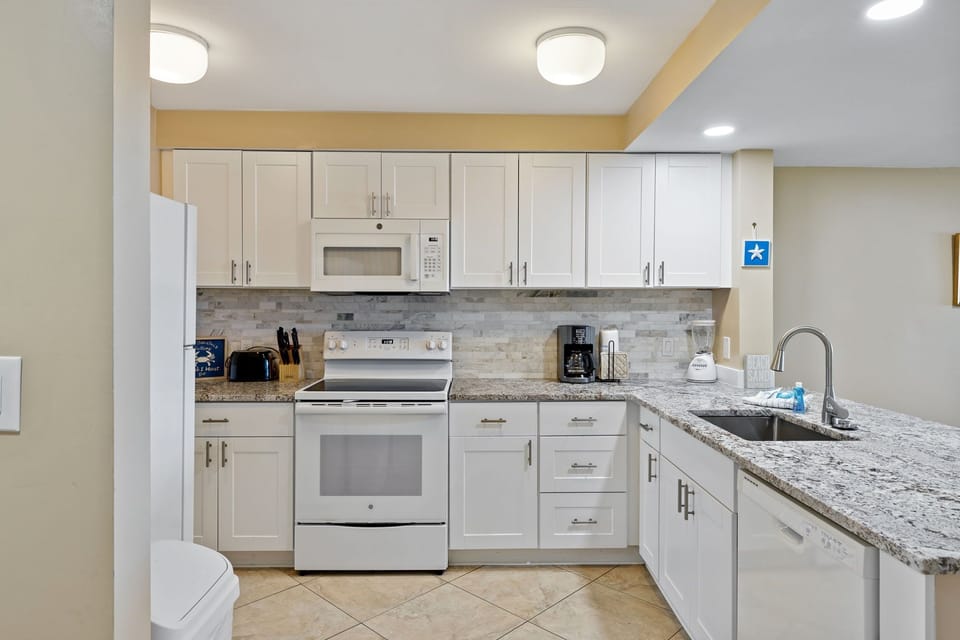 Full Kitchen