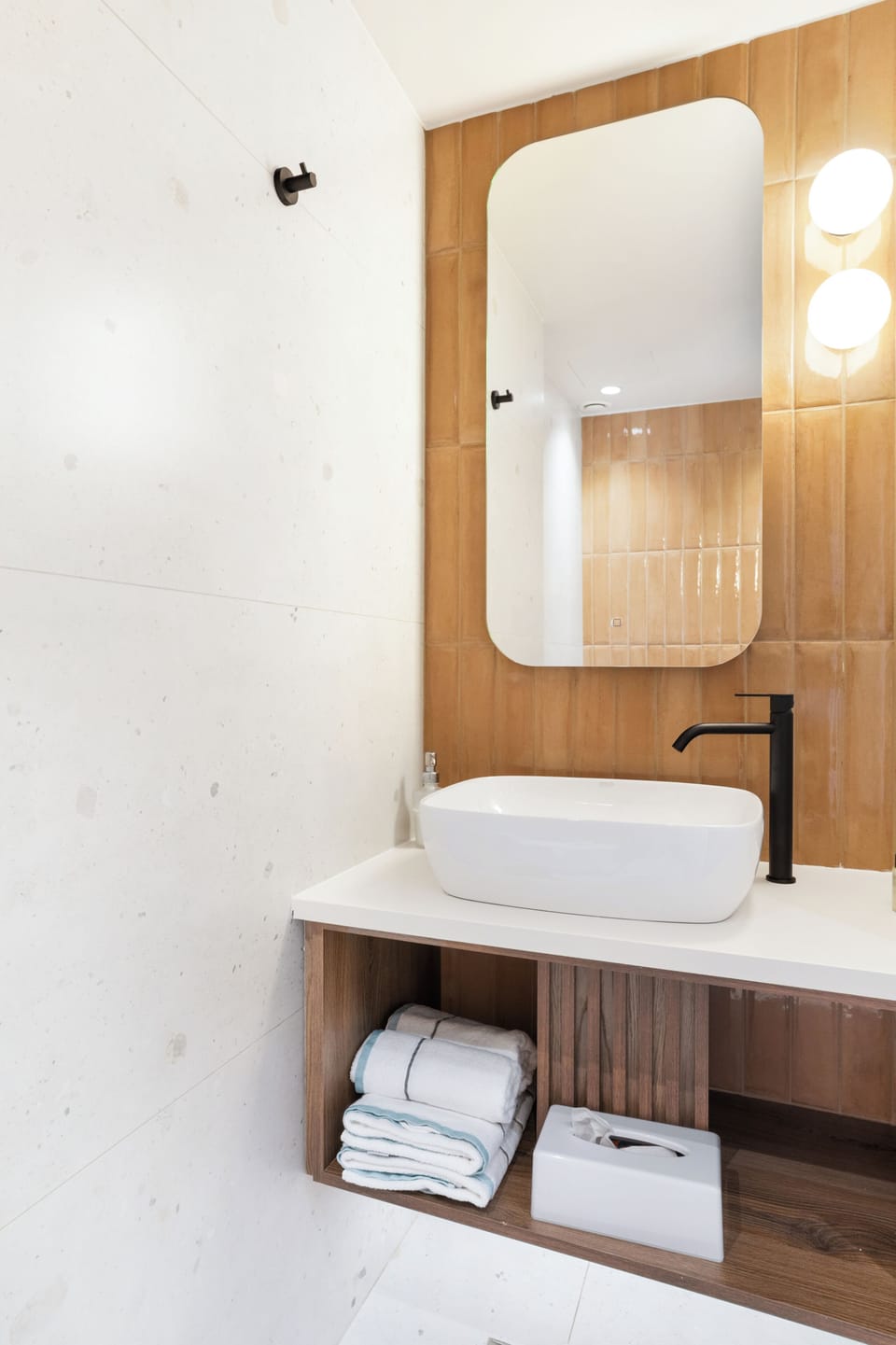 Terra Sea View Suite | Bathroom | Shower, free toiletries, hair dryer, bathrobes