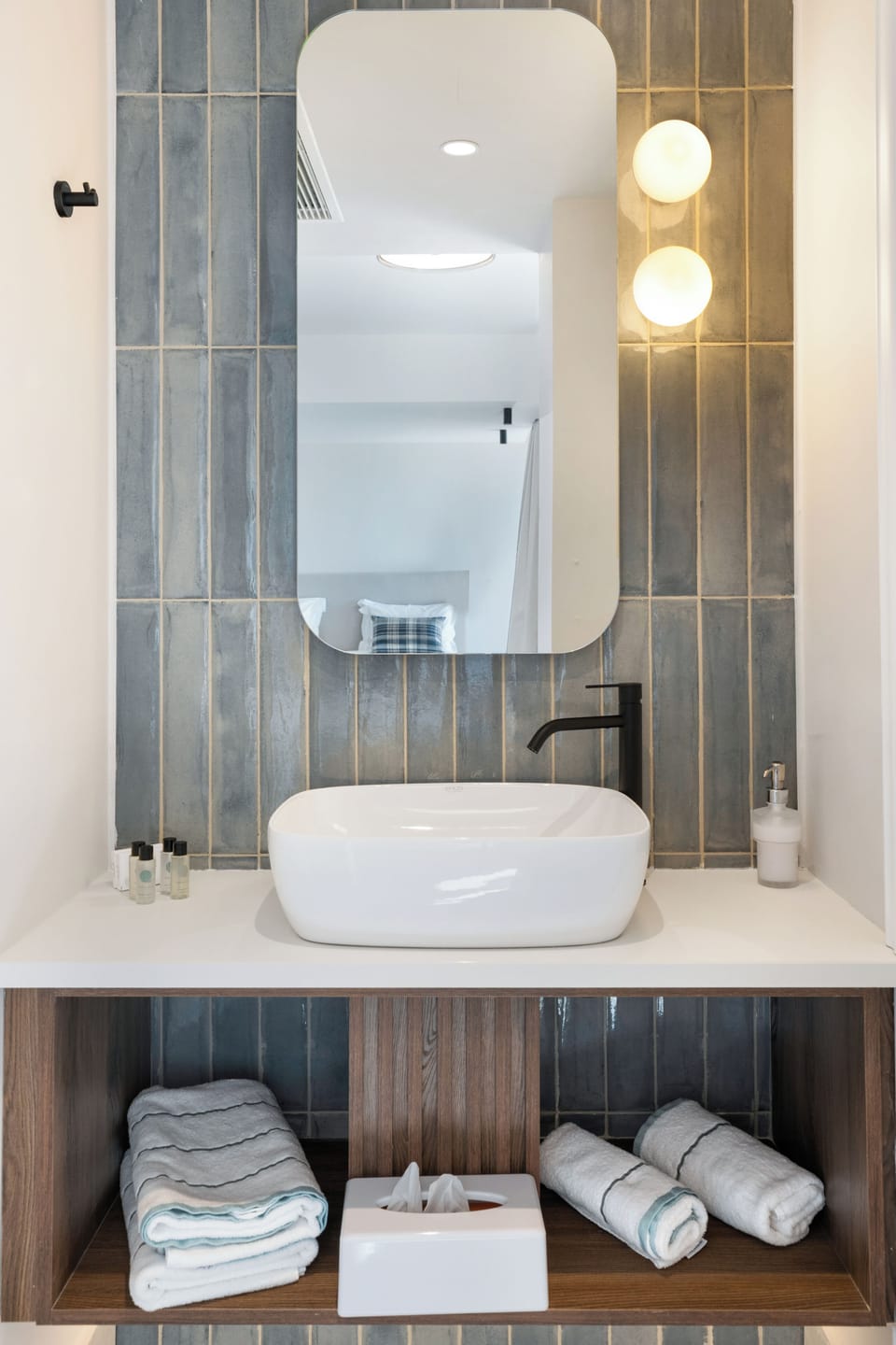 Azure Sea View Suite | Bathroom | Shower, free toiletries, hair dryer, bathrobes