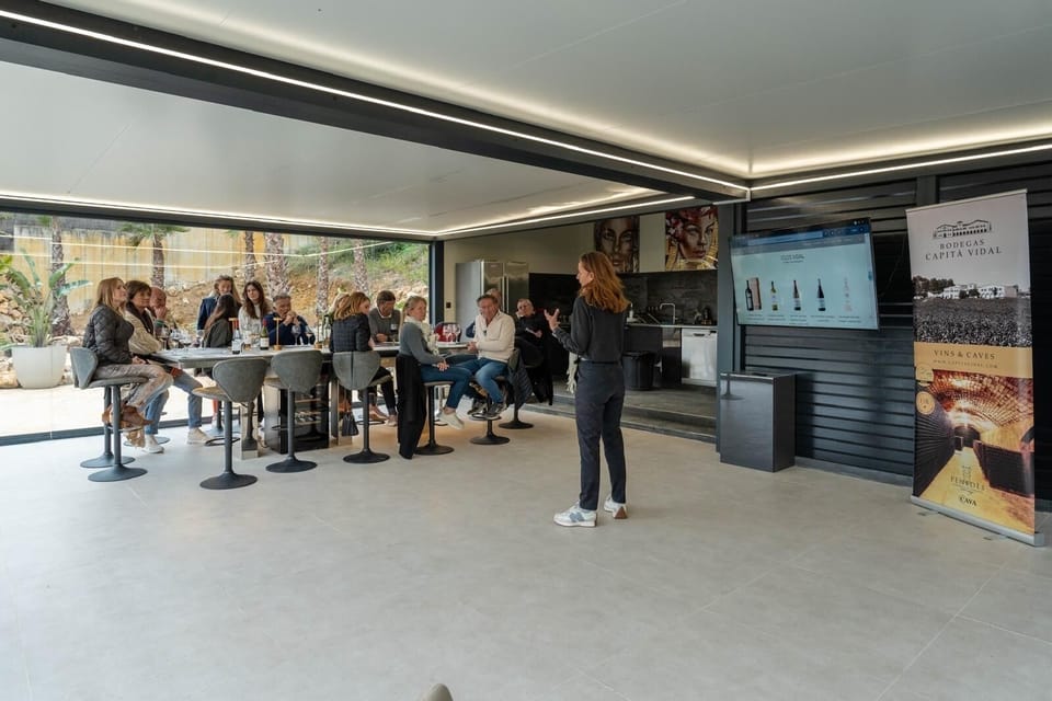 (optional)
event room of 70 m2 at new annex