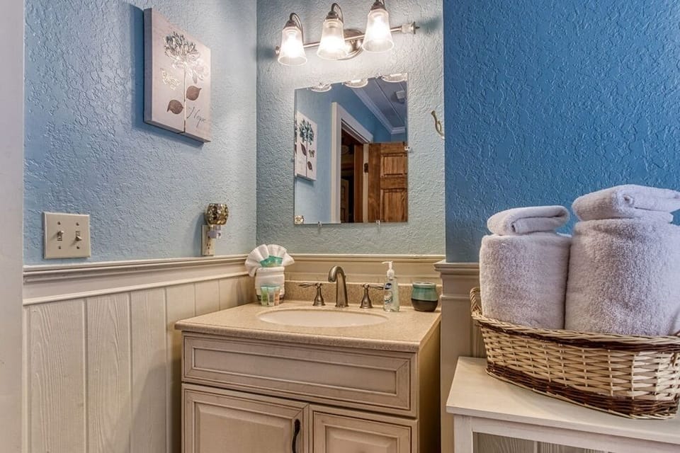 Main floor bathroom