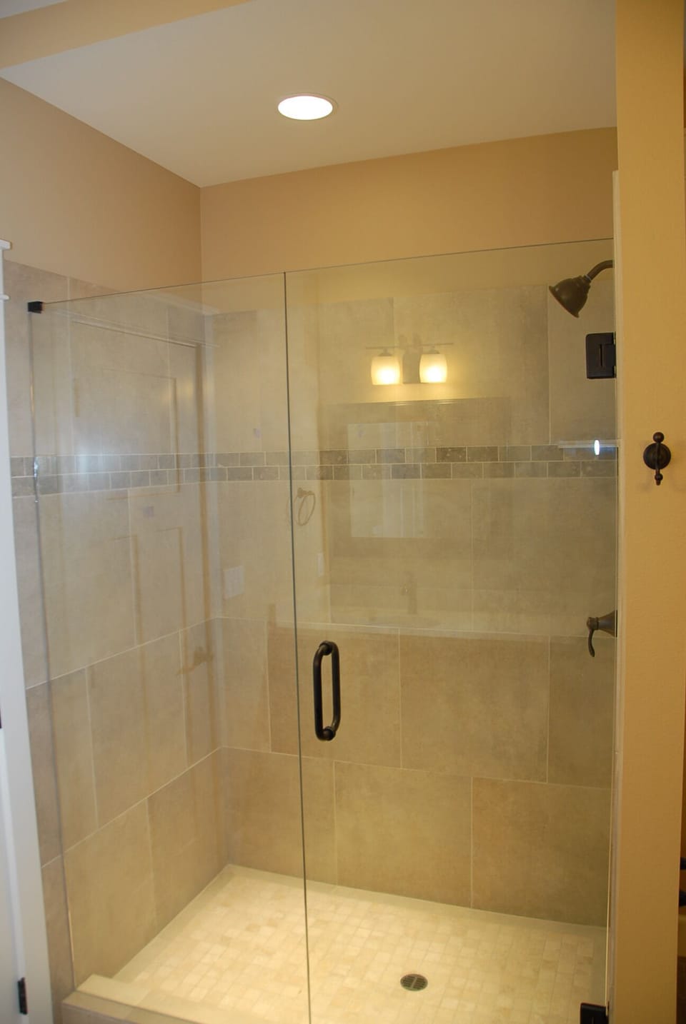 Main Level King Master Suite Walk In Shower