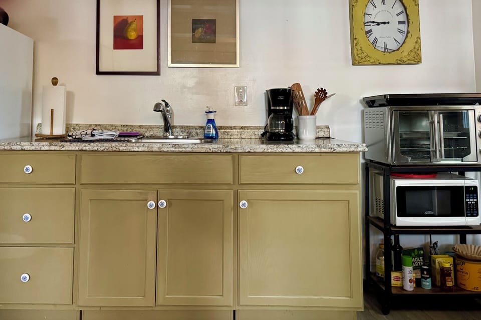 Kitchenette