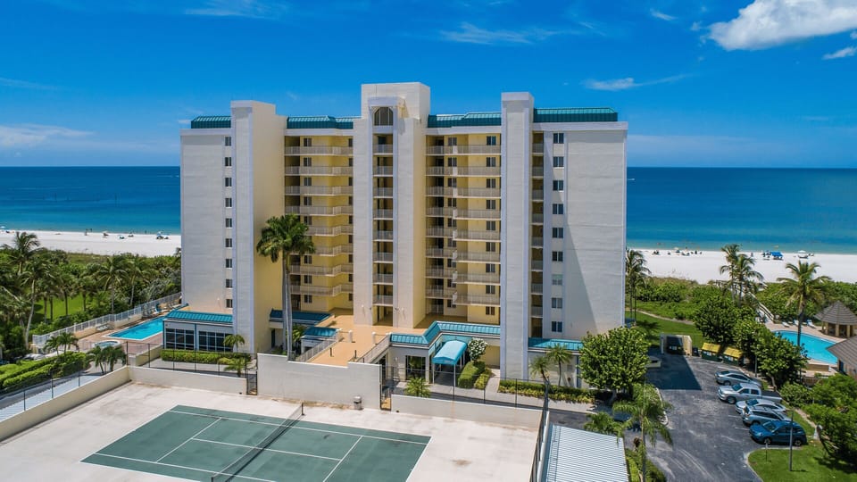 Apollo condominiums