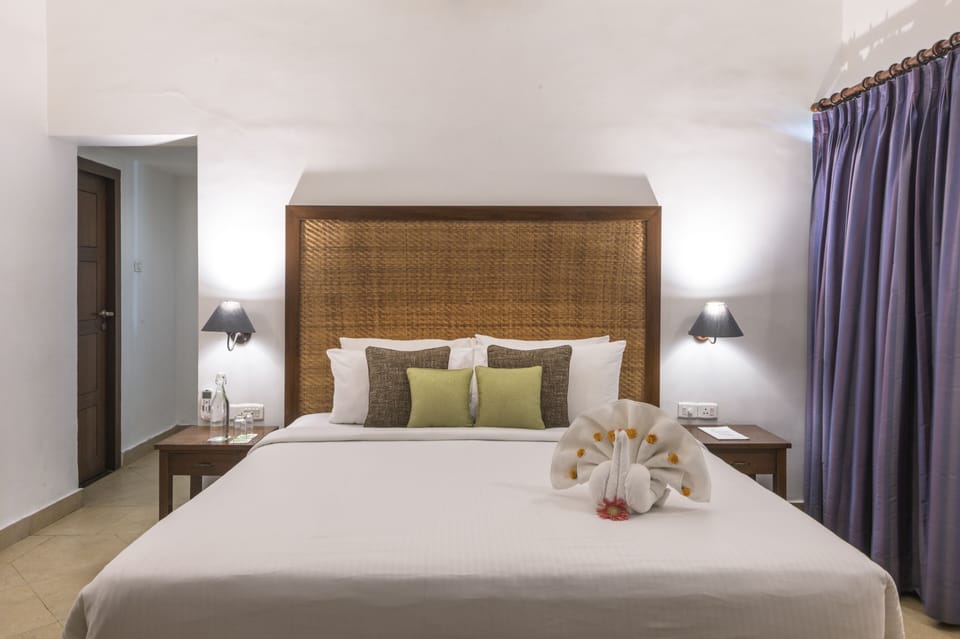 Hotel Unit (Superior Room) | Minibar, iron/ironing board, free WiFi