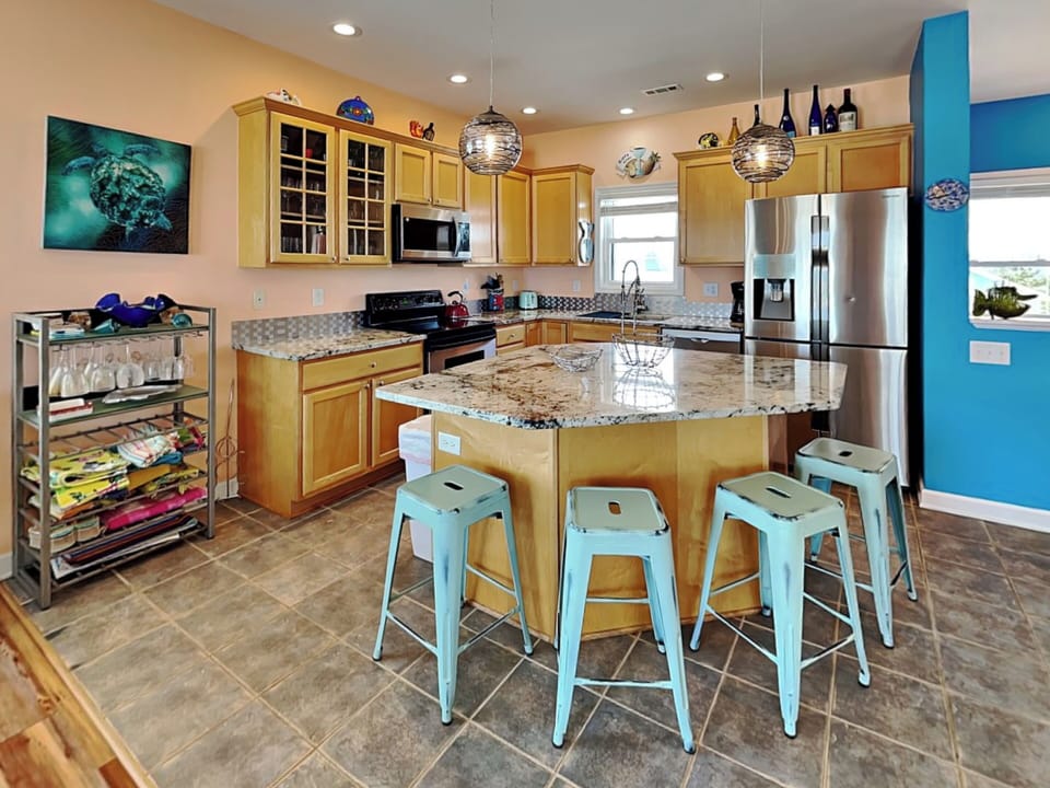 Full Size Kitchen