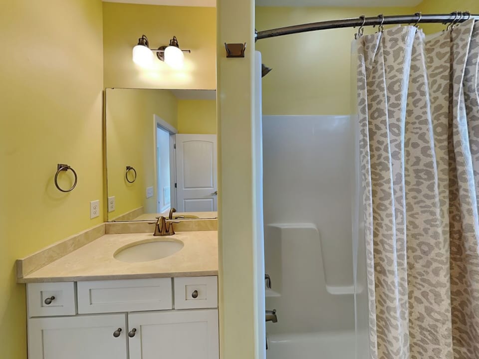 Fifth Bathroom - Shower/Tub Combo, Hallway Access - Second Floor