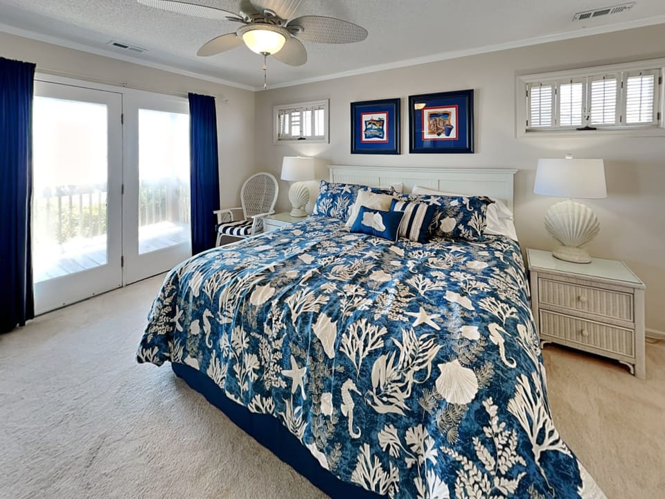 Primary Bedroom - King Bed, Deck Access