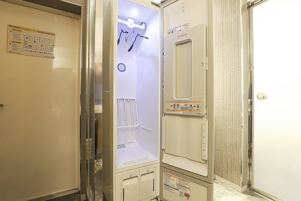 Superior Twin Room | In-room safe, individually decorated, individually furnished, desk