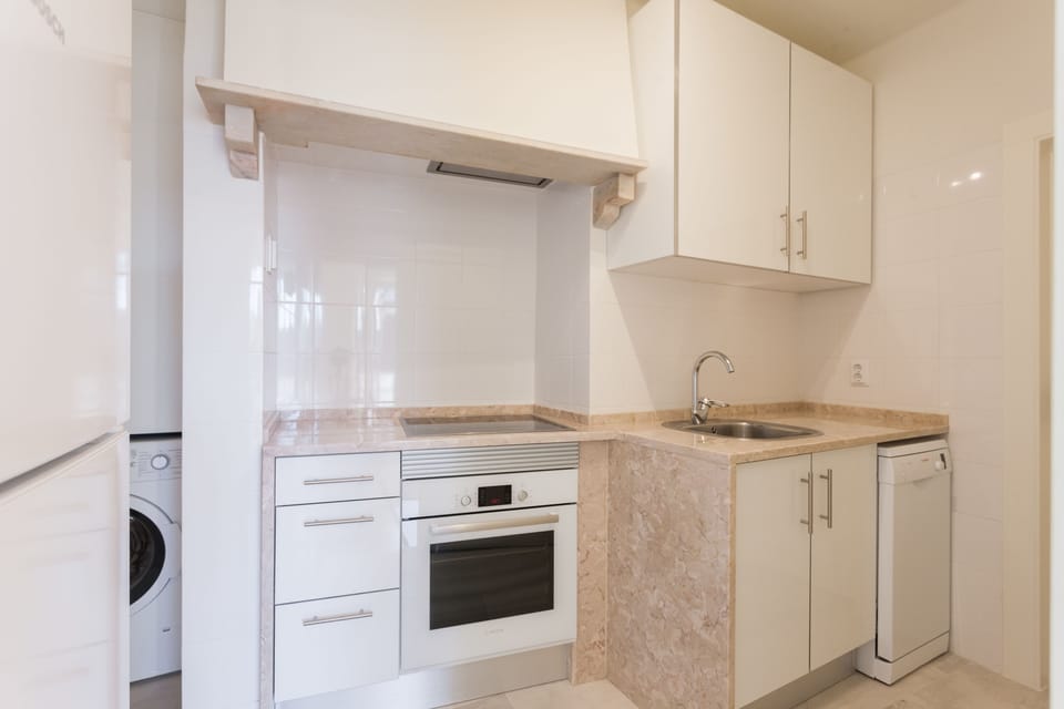Standard Apartment, 2 Bedrooms, Balcony, City View | Private kitchen | Full-size fridge, microwave, oven, stovetop