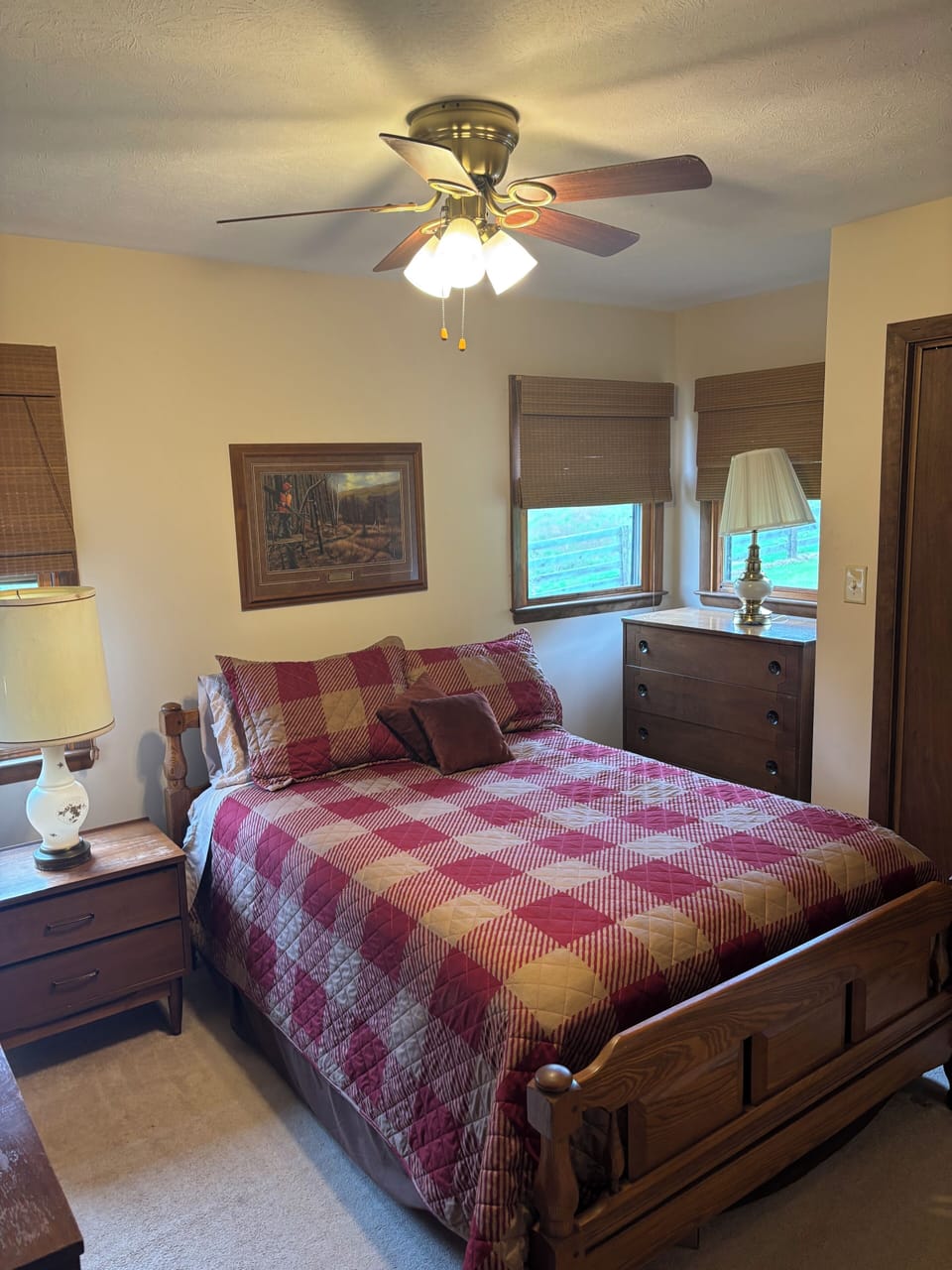 Middle Bedroom