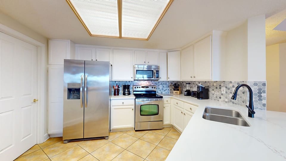 Fully Stocked Kitchen