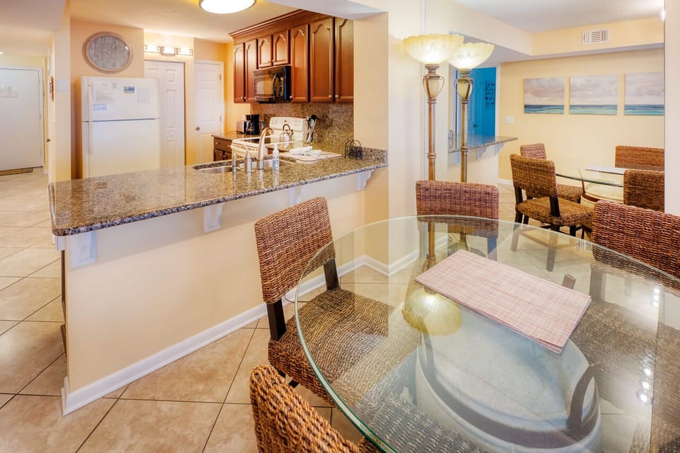 Dining Room - Bring the entire family together to dine for any meal at this inviting dining room table