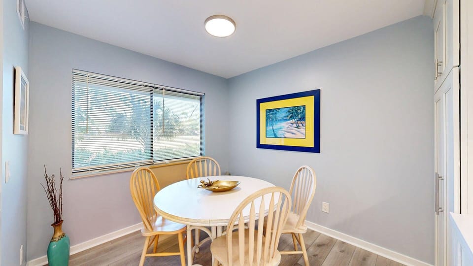 Breakfast Nook