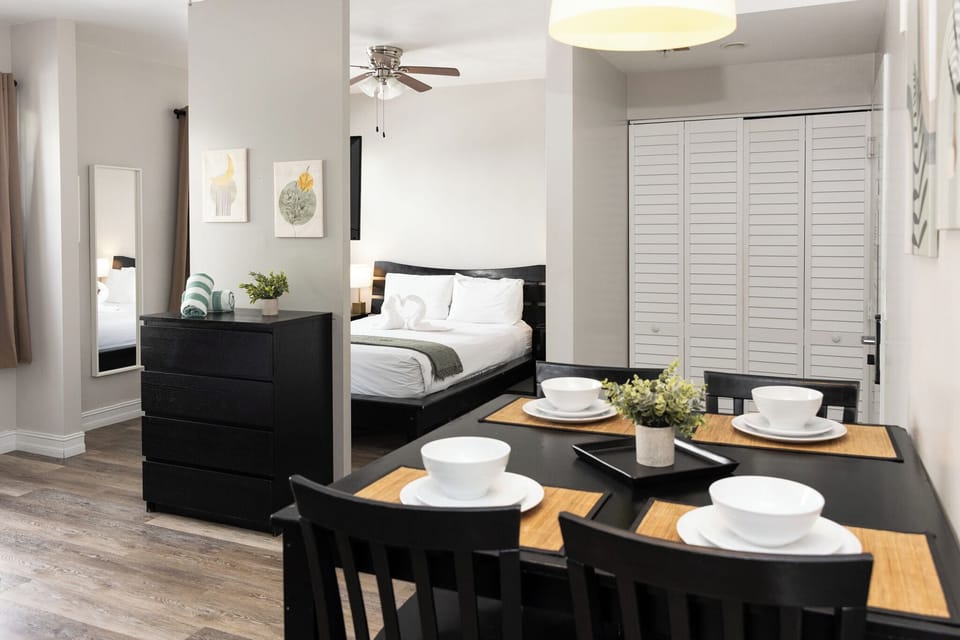Premium bedding, minibar, in-room safe, laptop workspace