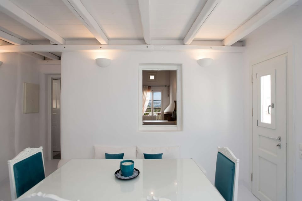 Villa Desiree Kitchen 29