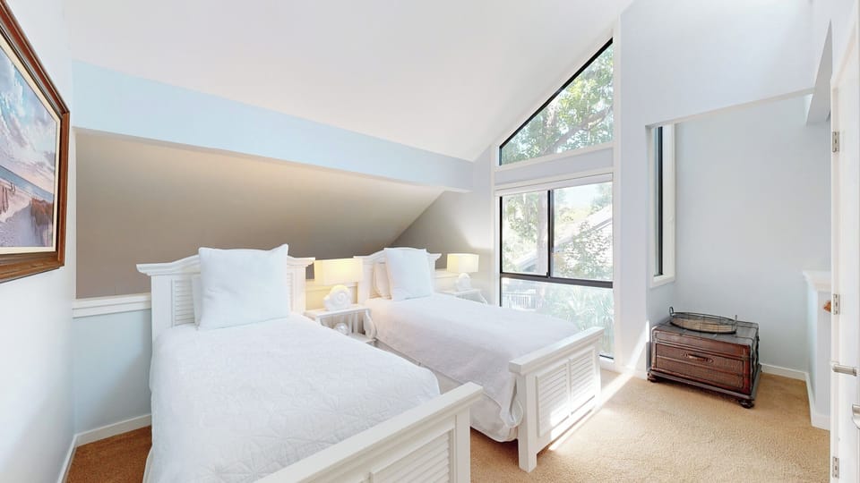 Loft with Twin Size Beds
