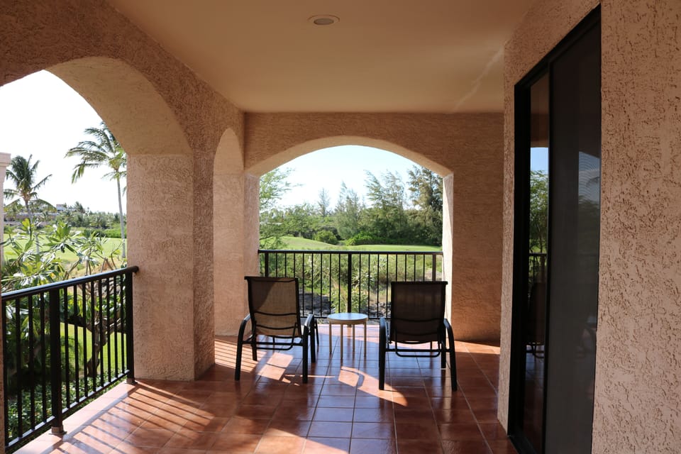 Lanai off guest bedroom