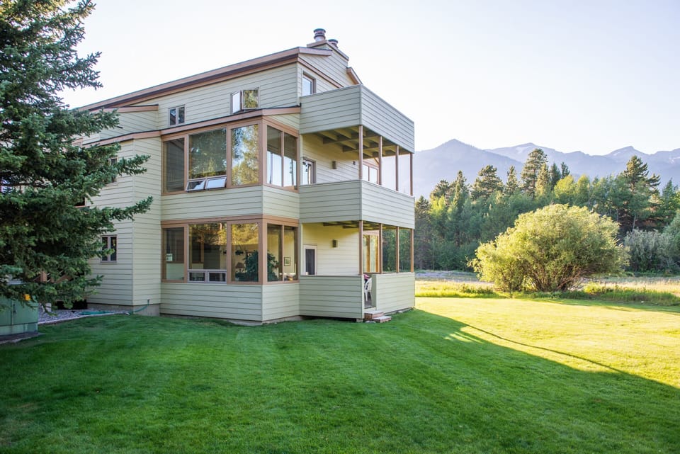 Summer Exterior of Deck