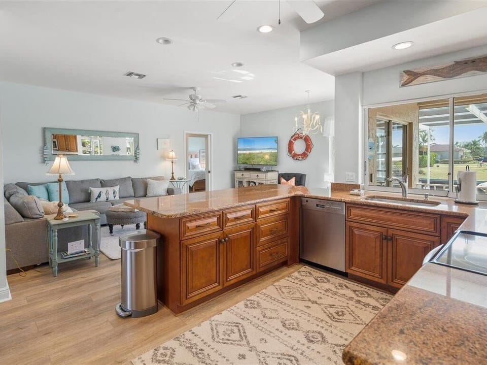 Open Kitchen