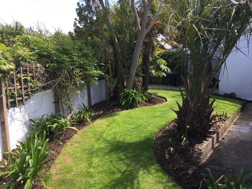 Enclosed garden