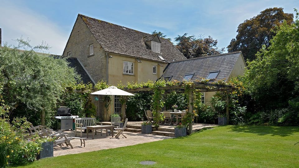 Cottage | Property grounds