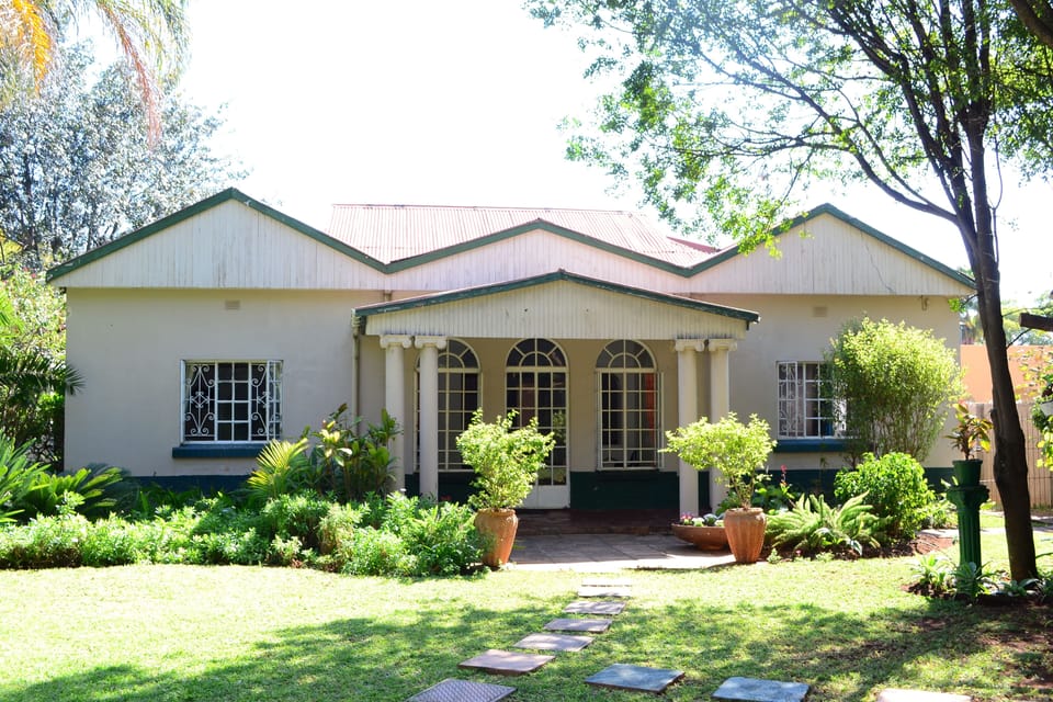 Breeze Guest House Bed and Breakfast in Zimbabwe