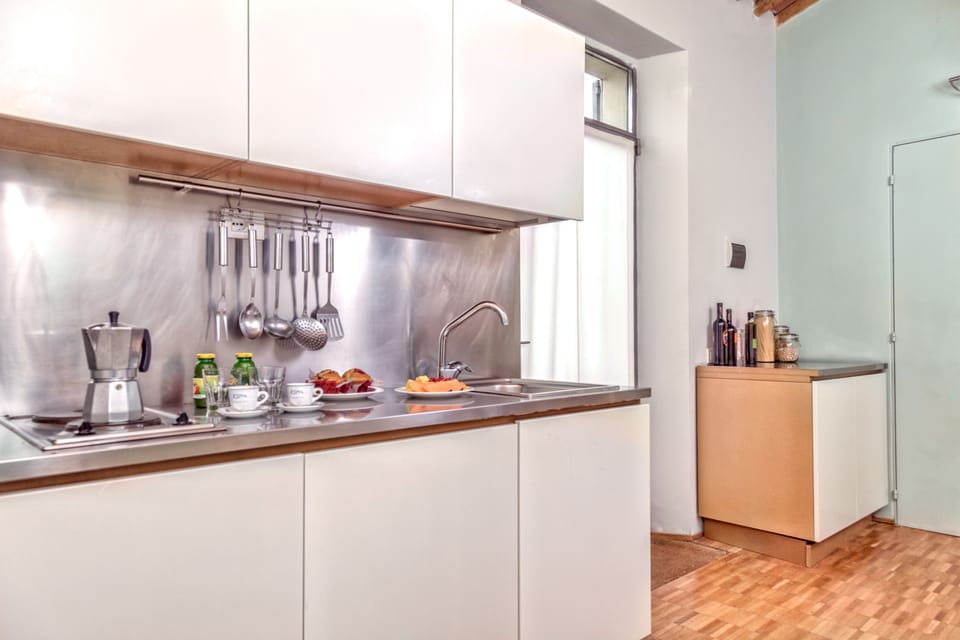 Apartment, 2 Bedrooms, 2 Bathrooms | Private kitchen | Fridge