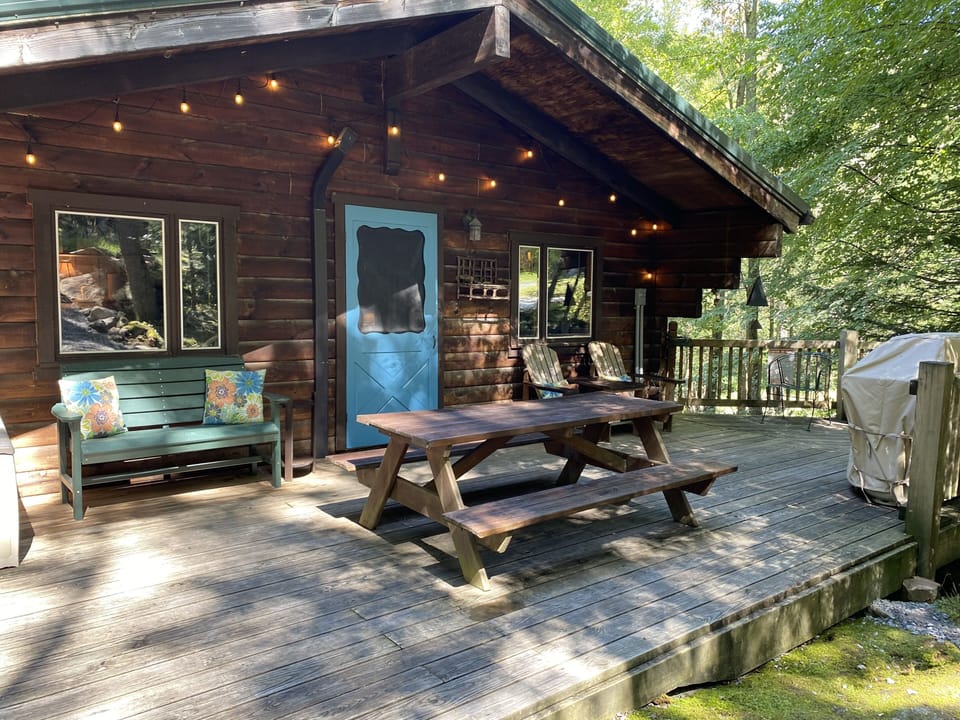 Grill and enjoy the deck!