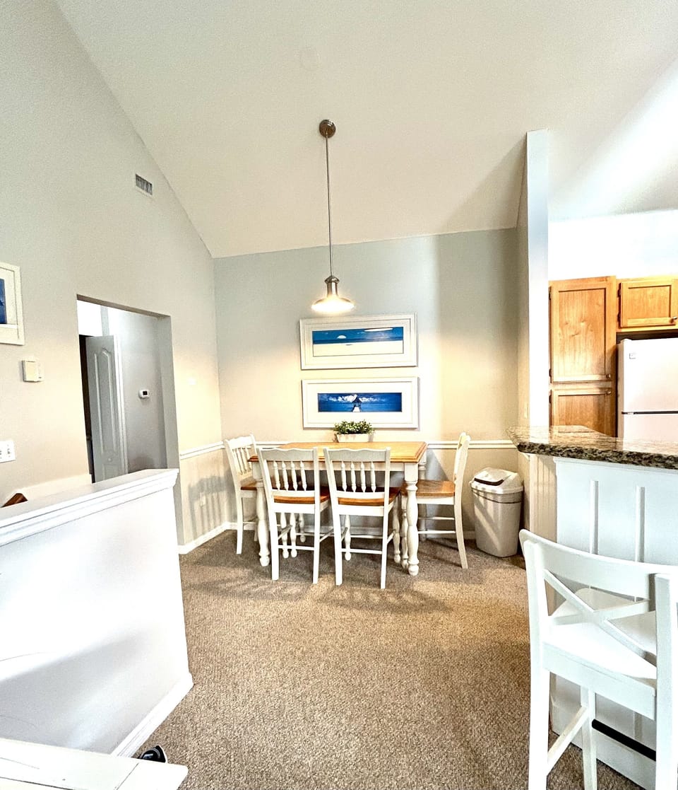 Dining Room table and 4 chairs