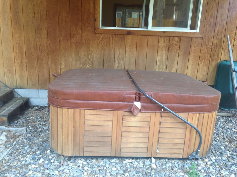 Hot tub