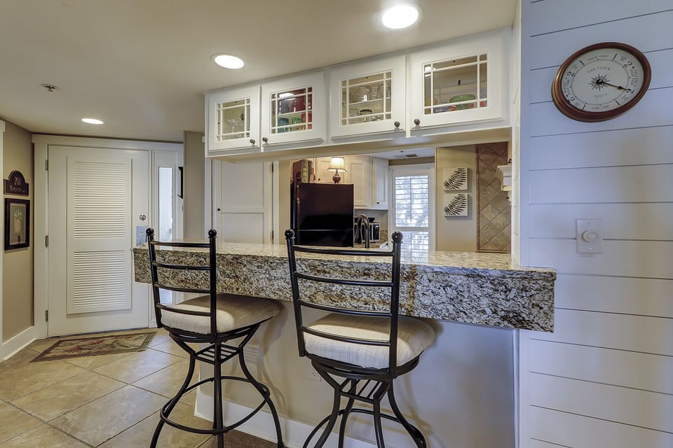 Kitchen bar