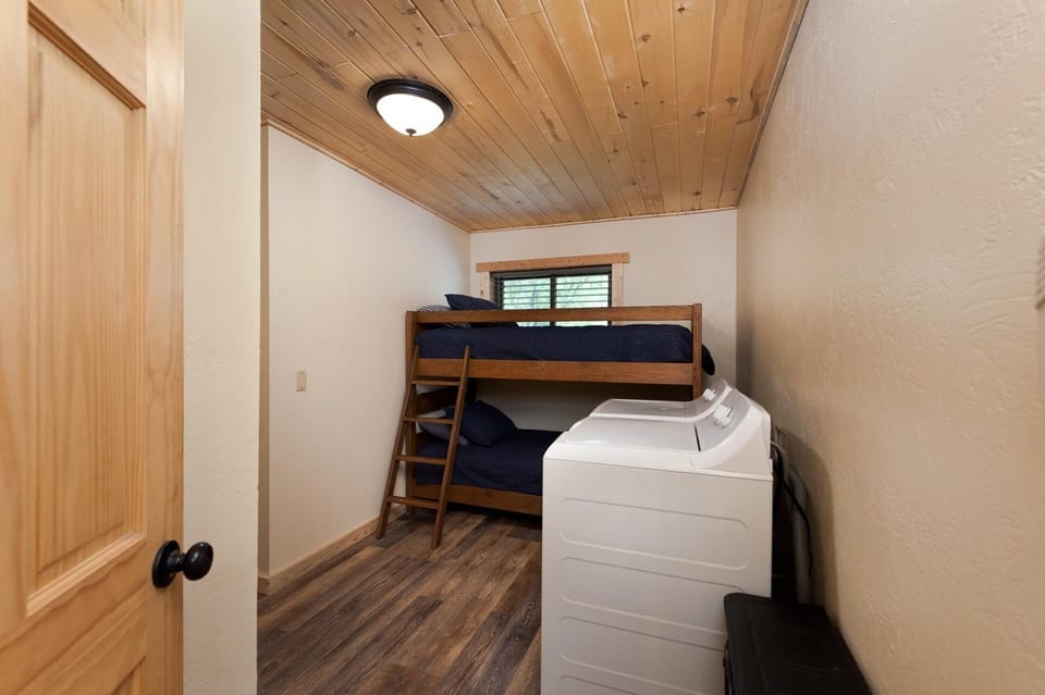 3rd Bedroom - Single over Single Bunk Bed (and conveniently, the washer and dryer)