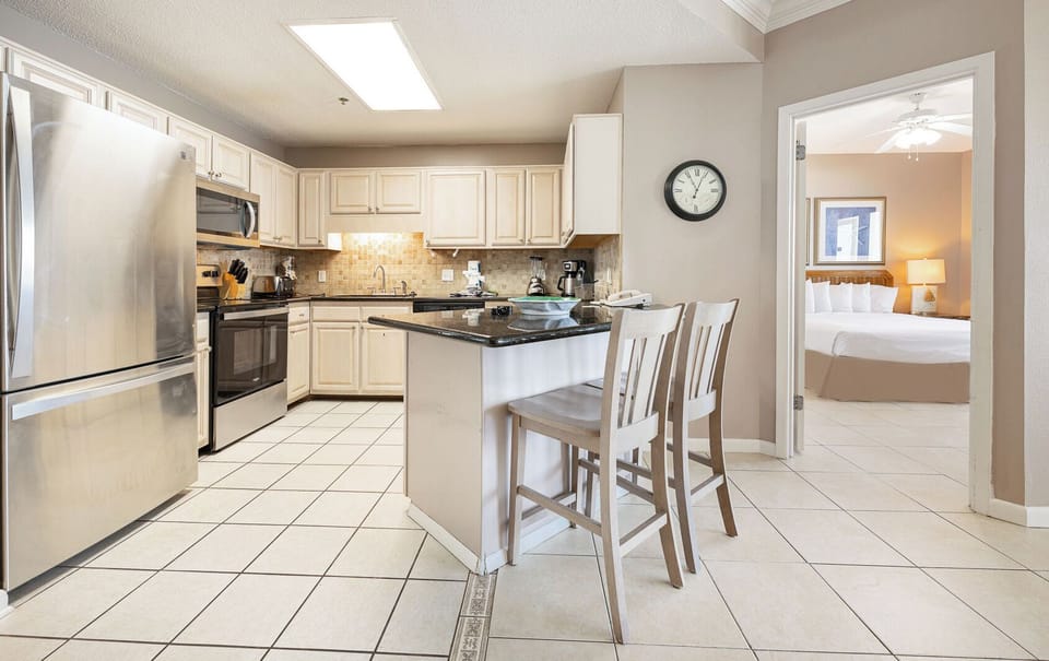 Create delightful memories as you gather around the breakfast bar sharing laughs and planning your beach adventure