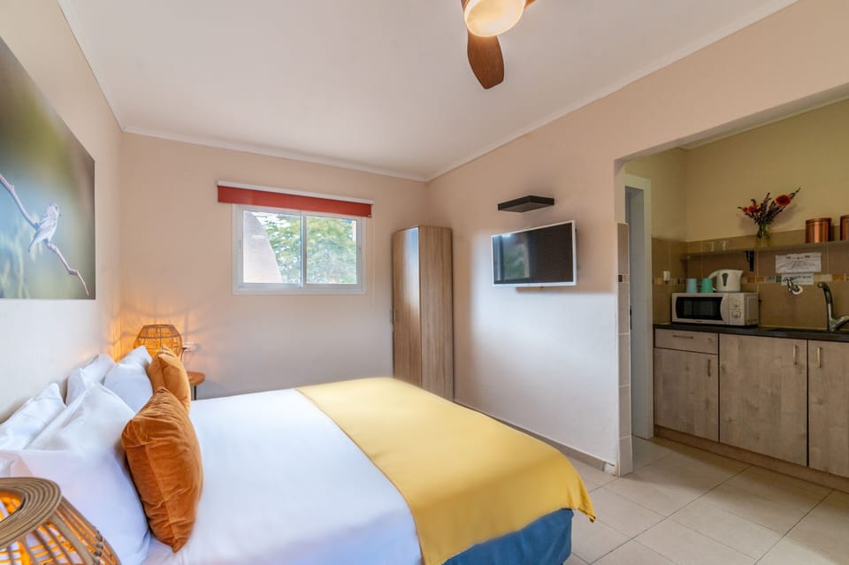 Studio | Free WiFi, bed sheets