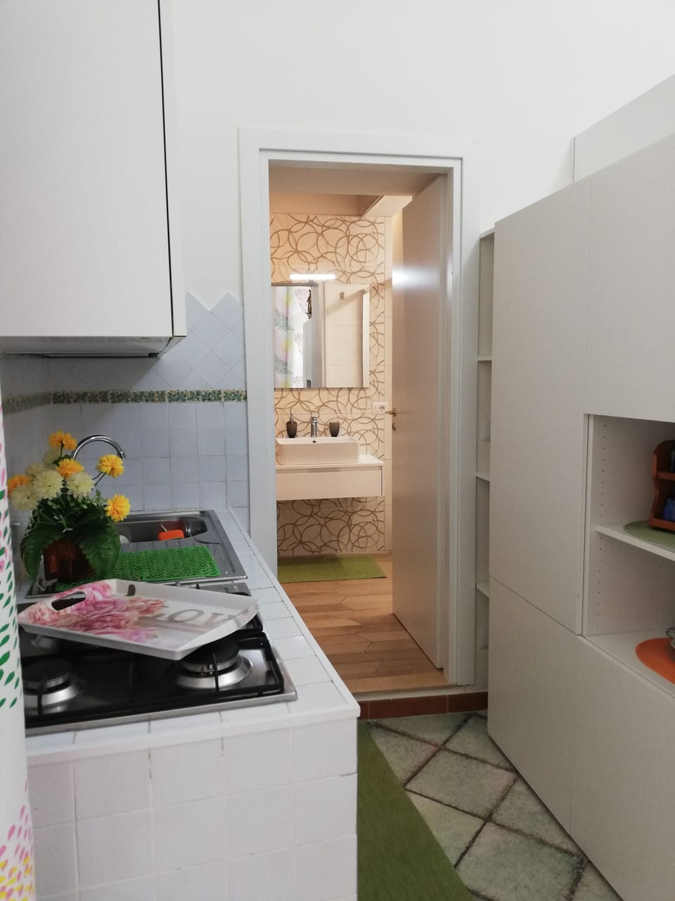 Deluxe Apartment, City View | Living room | Flat-screen TV