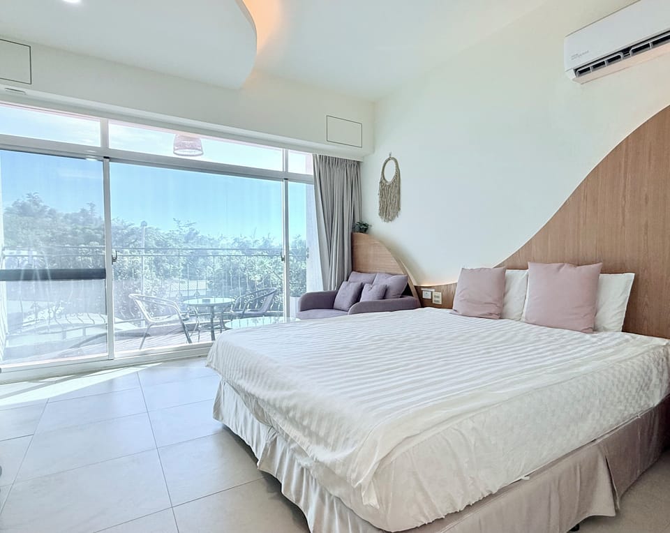 Comfort Double Room | Minibar, blackout drapes, soundproofing, free WiFi