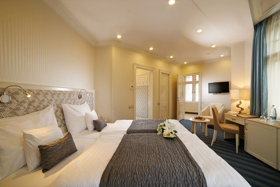 Superior Double or Twin Room | In-room safe, blackout drapes, iron/ironing board