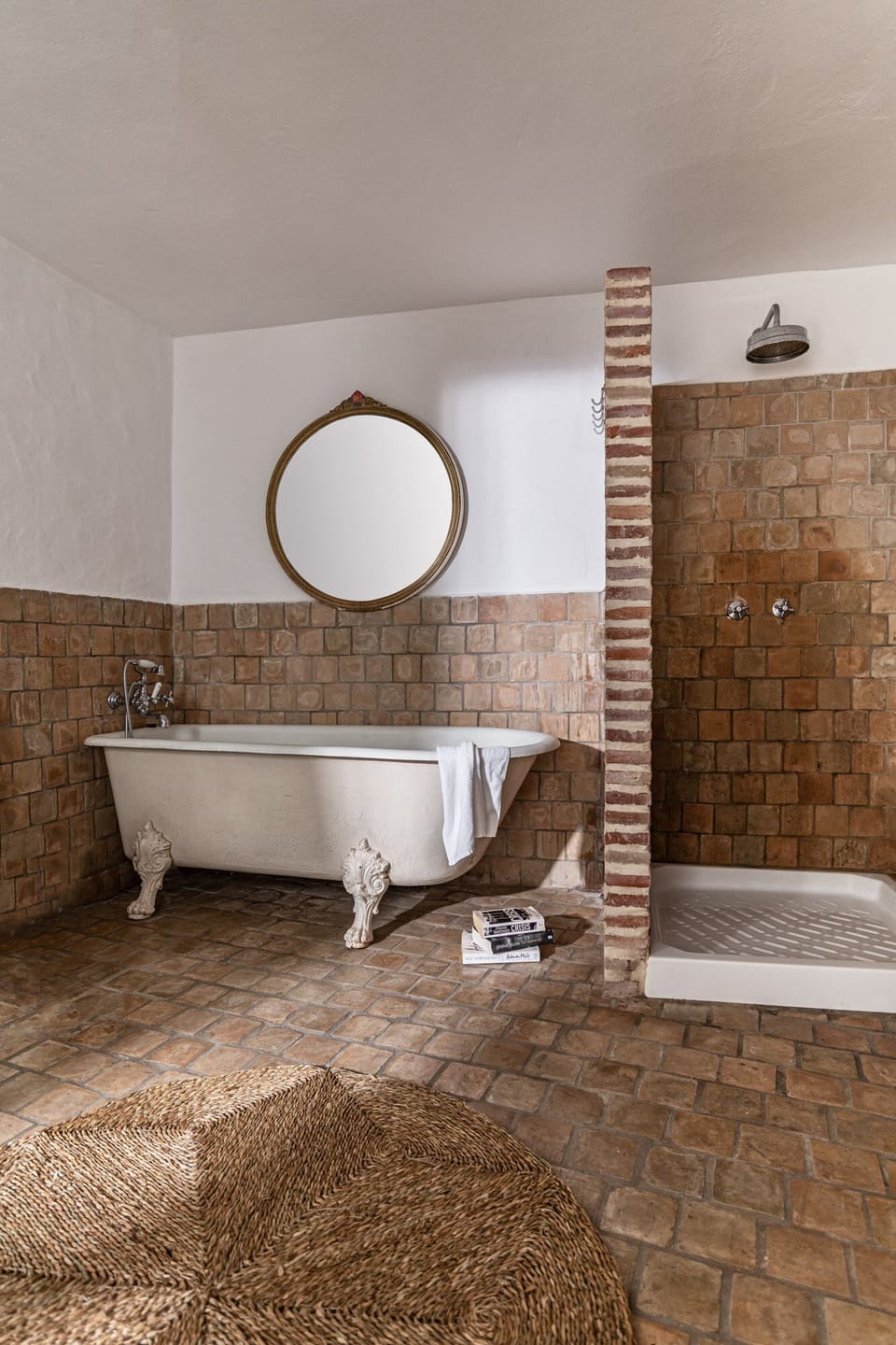 Comfort Double Room, 1 Bedroom | Bathroom | Hair dryer, towels