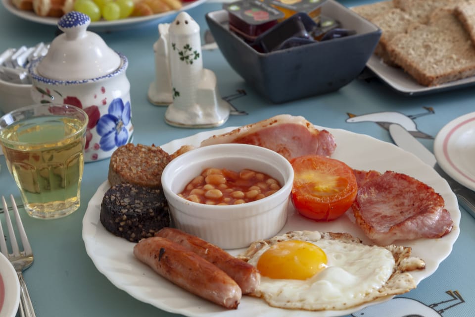Daily full breakfast for a fee