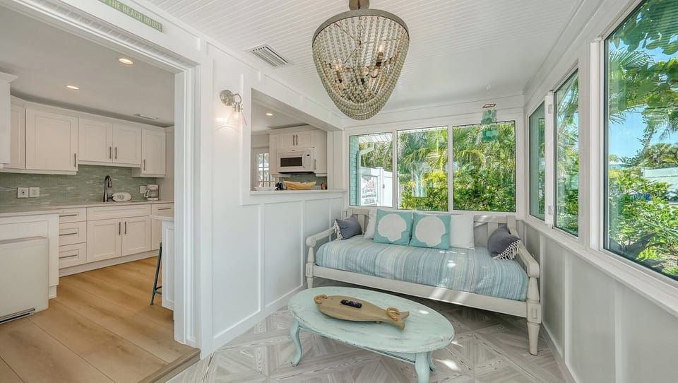 Lanai Entry