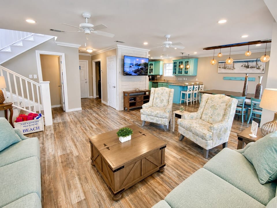 Super large living room space