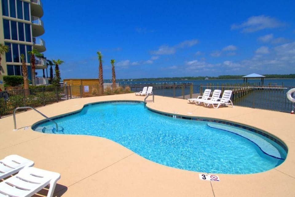 Outdoor swimming pool