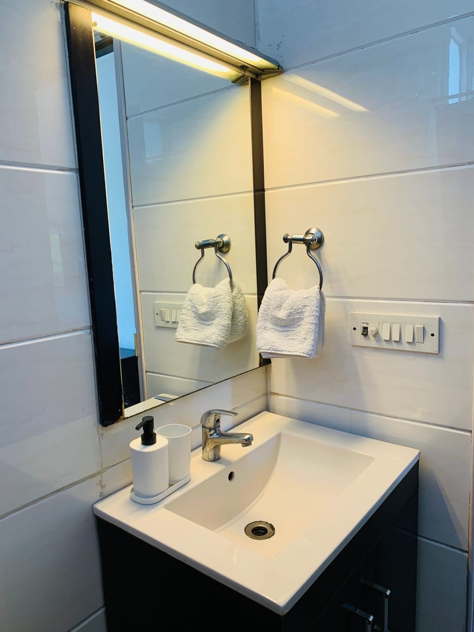 Classic Room, Garden View | Bathroom | Shower, free toiletries, hair dryer, slippers